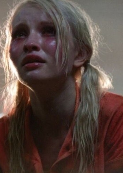 Emily Browning photo