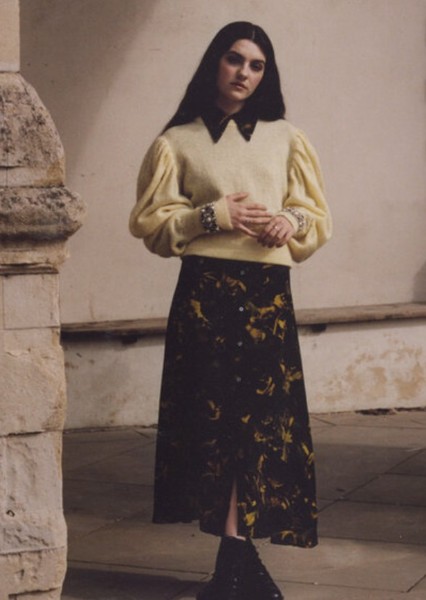 Emily Carey photo