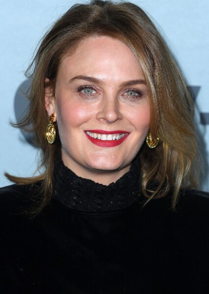 Emily Deschanel photo