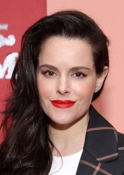 Emily Hampshire photo