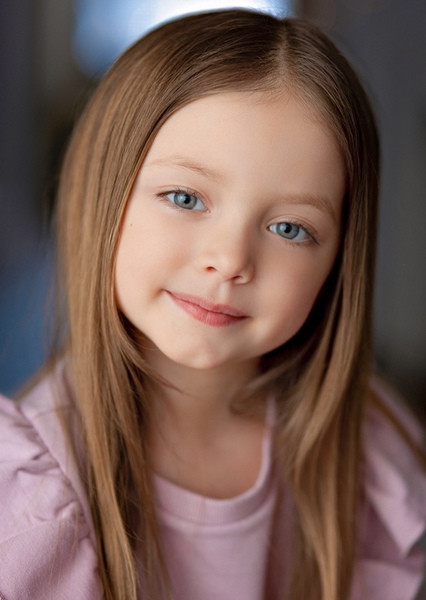 Emily Mitchell photo