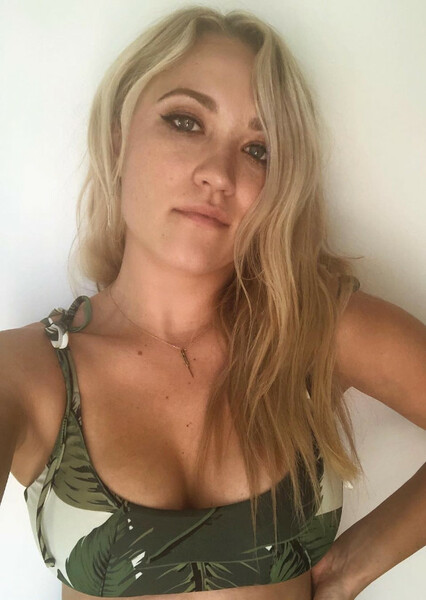 Emily Osment photo