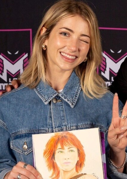 Emily Rudd photo