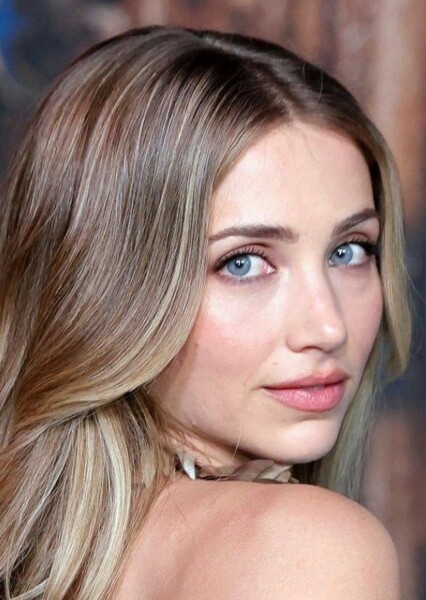 Emily Rudd photo