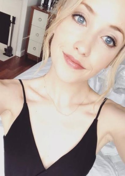 Emily Tennant photo