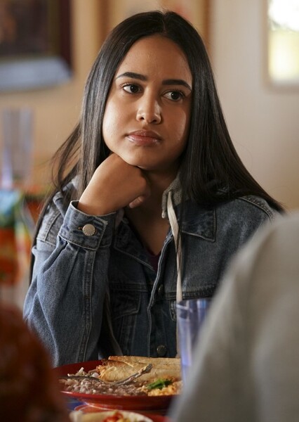 Emily Tosta photo