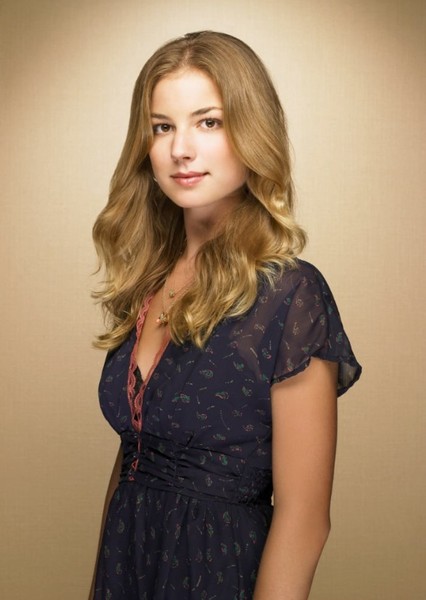 Emily VanCamp photo