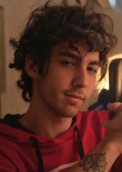Emir Yeni photo