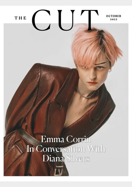 Emma Corrin photo