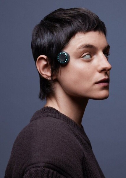 Emma Corrin photo