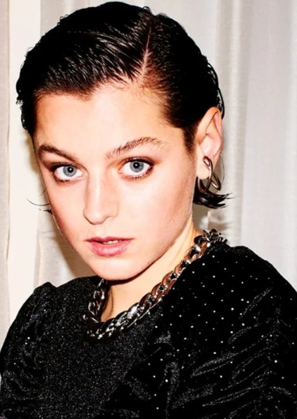 Emma Corrin photo