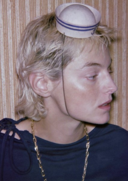 Emma Corrin photo