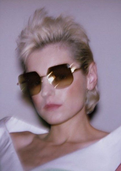Emma Corrin photo