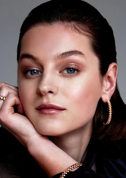 Emma Corrin photo
