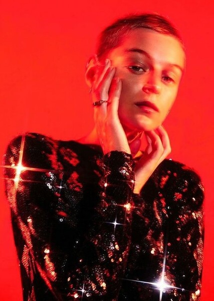 Emma Corrin photo