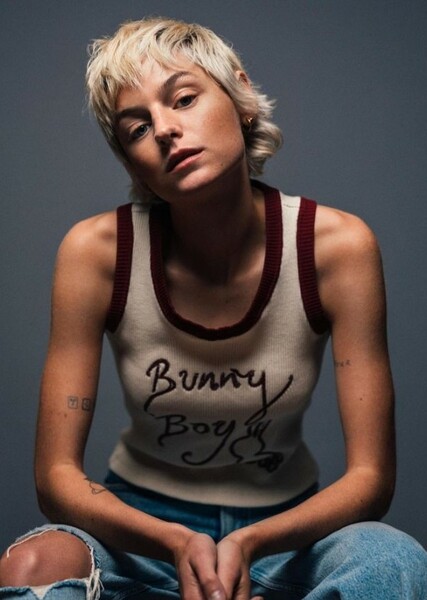 Emma Corrin photo