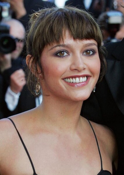 Emma de Caunes photo