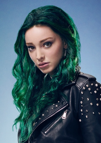 Emma Dumont