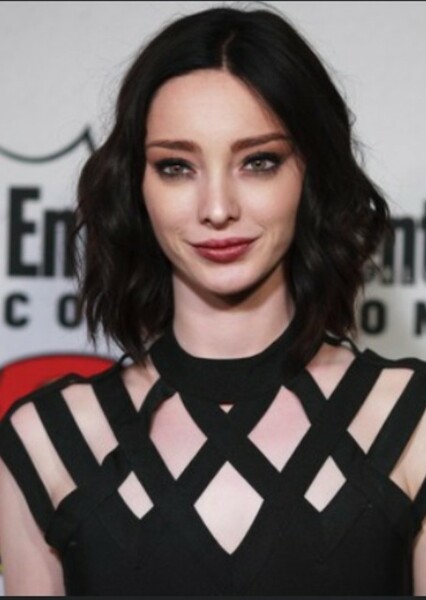 Emma Dumont photo