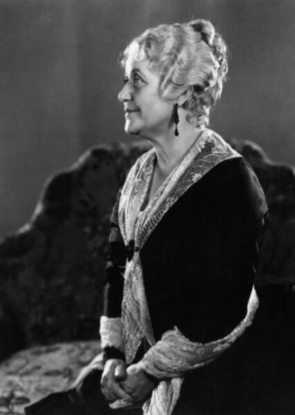 Emma Dunn photo