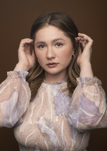 Emma Kenney photo