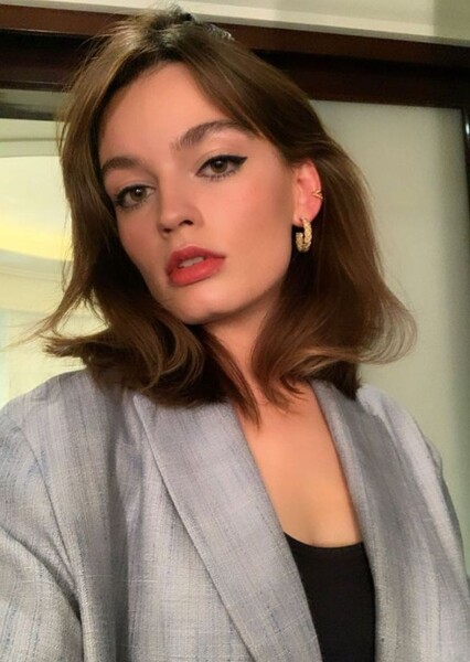 Emma Mackey