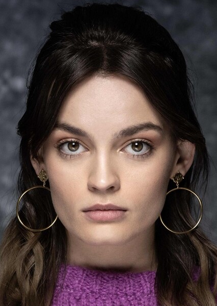 Emma Mackey photo