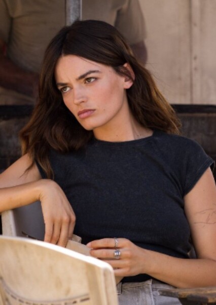 Emma Mackey photo
