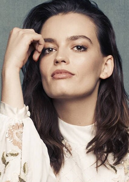 Emma Mackey photo