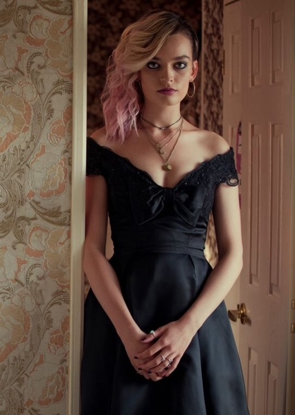Emma Mackey photo