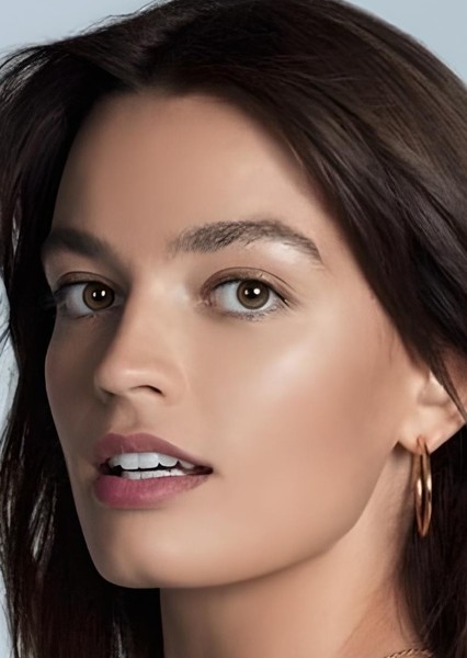 Emma Mackey photo