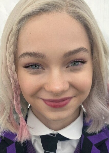 Emma Myers photo