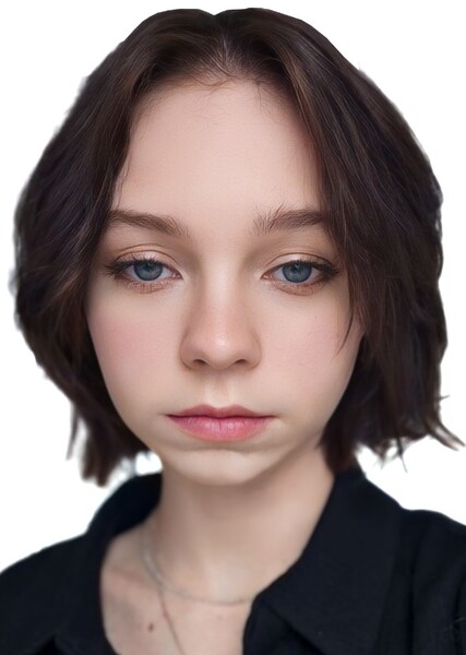 Emma Myers photo