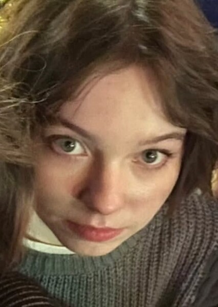 Emma Myers photo