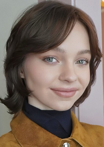 Emma Myers photo