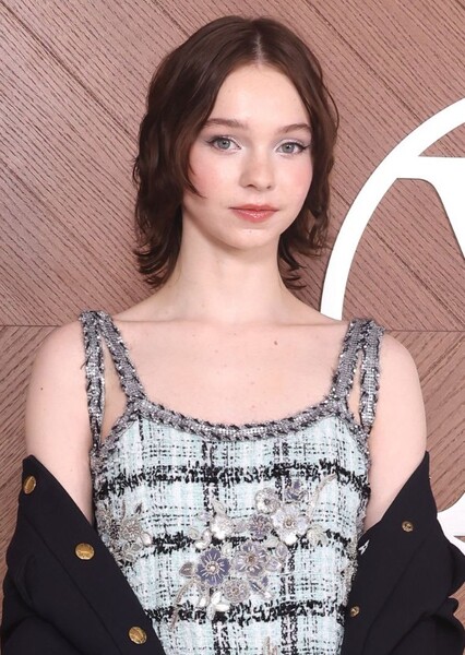 Emma Myers photo
