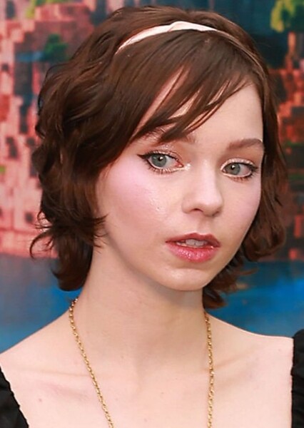 Emma Myers photo