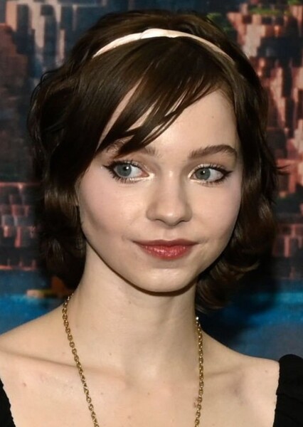 Emma Myers photo