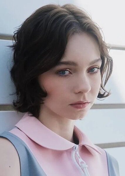 Emma Myers photo