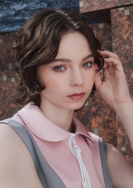 Emma Myers photo