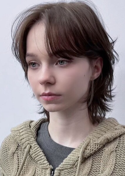 Emma Myers photo