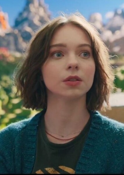 Emma Myers photo