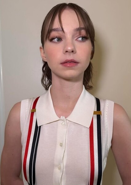 Emma Myers photo