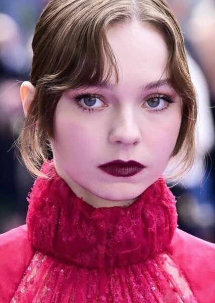 Emma Myers photo