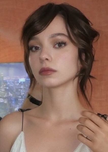 Emma Myers photo