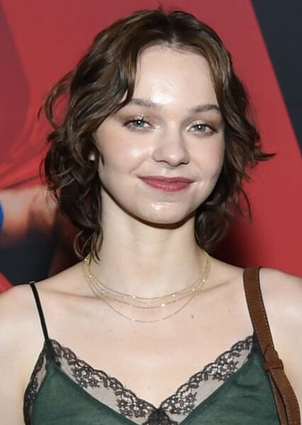 Emma Myers photo