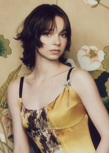 Emma Myers photo