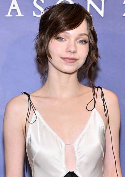 Emma Myers photo