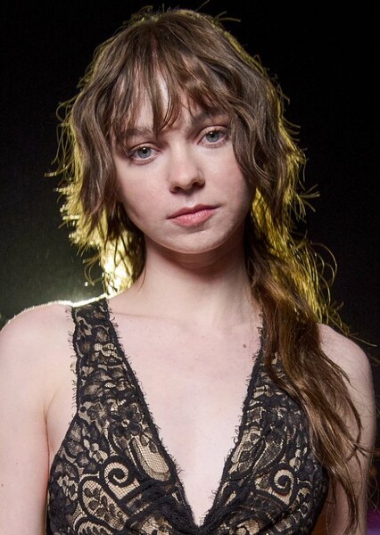 Emma Myers photo