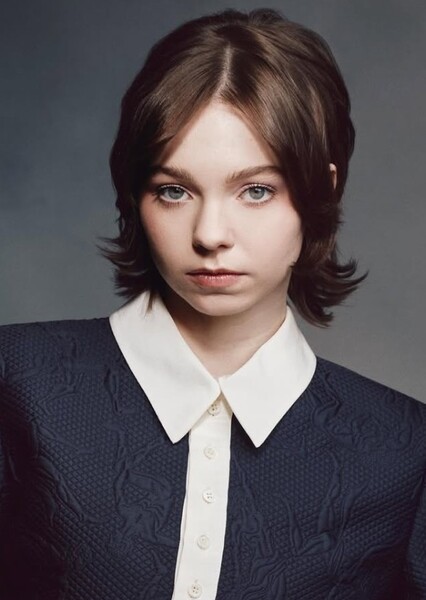 Emma Myers photo
